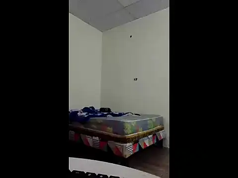 alejandro-18cm online show from 12-03-25, 07:56