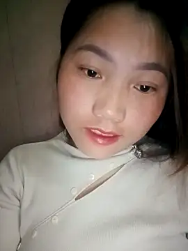 min-xinh online show from 12-16-25, 05:18