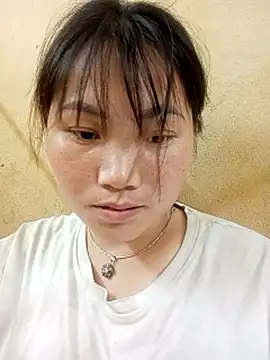 min-xinh online show from 04-12-26, 02:11