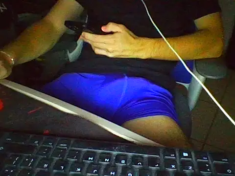 AlbertoRuiz086 online show from 10-13-25, 06:57