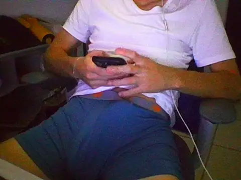 AlbertoRuiz086 online show from 10-15-25, 07:19