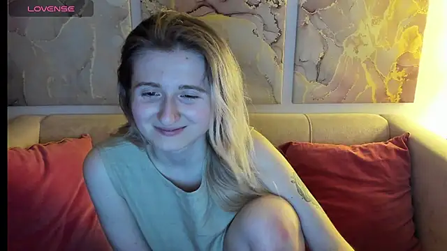 CamillaDreamer online show from 04-19-26, 06:10