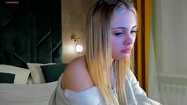 KarinaBroks online show from 01-13-26, 10:20