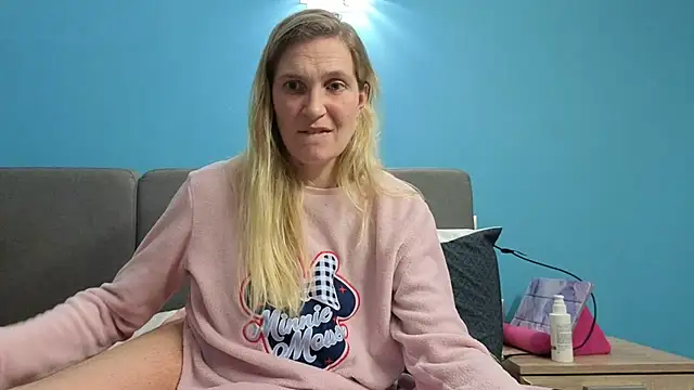 linterditehot online show from 10-30-25, 07:03