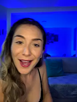 Mariana gom online show from 11-22-25, 03:16