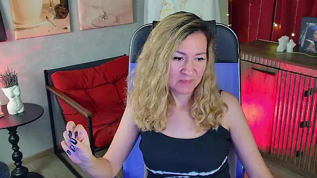 DonnaSmitth online show from 05-18-26, 06:36