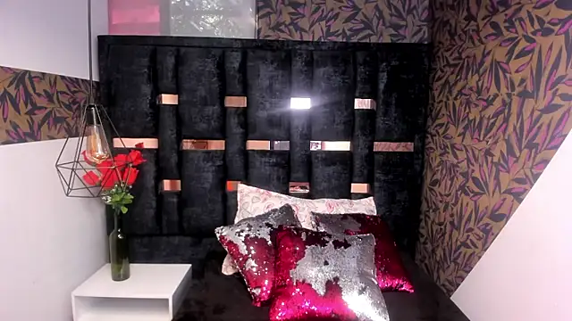 Issa Milf   online show from 01-19-26, 02:21