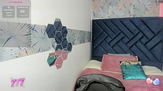 Valery More   online show from 03-12-26, 01:06