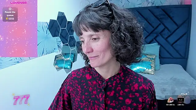 Valery More   online show from 04-11-26, 03:16