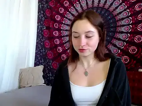 Snapshot of AdalynKiss chatting on 05-19-26, 06:42 AdalynKiss online show from 05-19-26, 06:42
