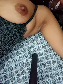 Snapshot of Meenu_rani6 chatting on 10-10-25, 10:53 Meenu rani6 online show from 10-10-25, 10:53