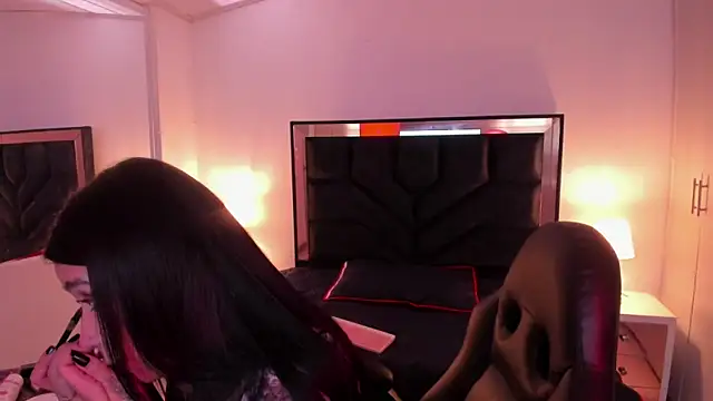 SusanVilla online show from 11-03-25, 06:20