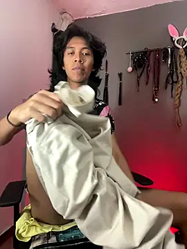 MadamLeRouge online show from 11-07-25, 11:05