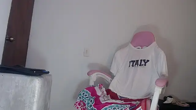 Adrew fox online show from 10-26-25, 02:23