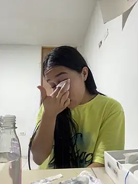 Amelia Rivas online show from 04-04-26, 10:46