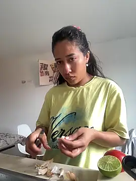 Amelia Rivas online show from 04-23-26, 01:46