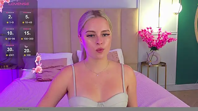 EllyLinn online show from 11-14-25, 05:11