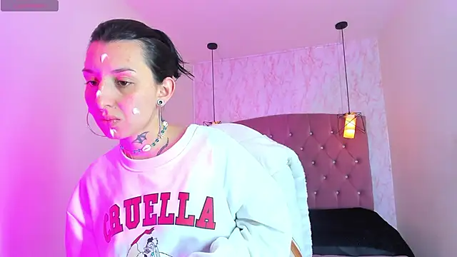 Iris  77 online show from 11-20-25, 11:21