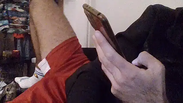 Snapshot of Technorgasm95 chatting on 09-27-25, 02:05 Technorgasm95 online show from 09-27-25, 02:05