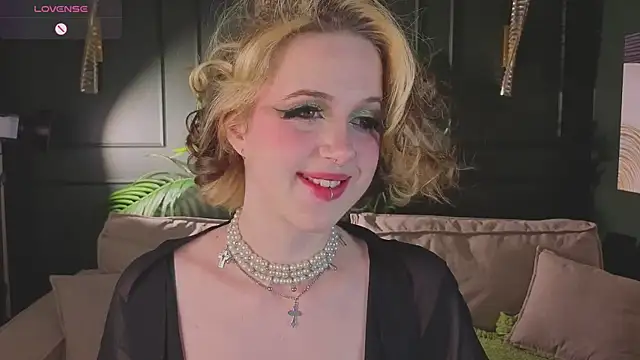 luna son online show from 06-05-26, 10:37