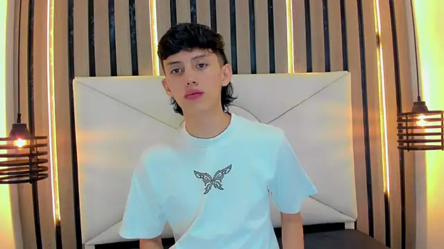 Snapshot of thaigo_twink38 chatting on 04-07-26, 03:51 thaigo twink38 online show from 04-07-26, 03:51