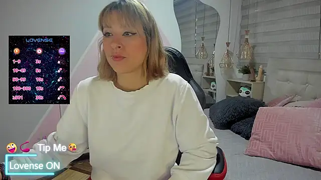 sophialyh 1 online show from 03-19-26, 01:04