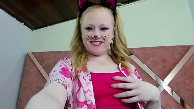 AliceCat 01 online show from 11-05-25, 03:28