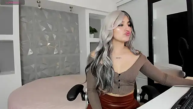 Maya Rivers online show from 10-02-25, 05:03