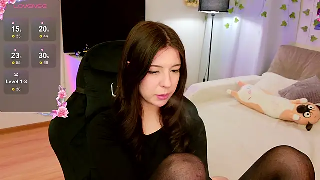 Azaliya Haze online show from 04-18-26, 08:09