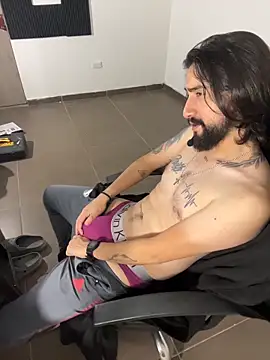 maximusdominus26 online show from 03-10-26, 05:34