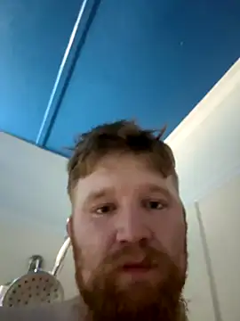 Snapshot of curiousbiguy420 chatting on 10-17-25, 02:37 curiousbiguy420 online show from 10-17-25, 02:37