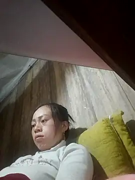 Tuyet xx online show from 11-12-25, 10:52