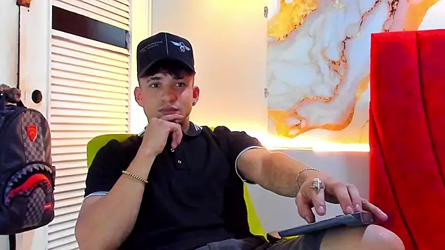 daniscot online show from 12-18-25, 03:45