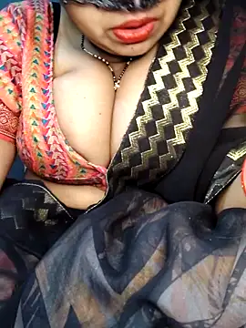 Snapshot of Hot__bhabhi_99 chatting on 05-17-26, 03:48 Hot bhabhi 99 online show from 05-17-26, 03:48