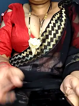 Snapshot of Hot__bhabhi_99 chatting on 06-20-26, 03:42 Hot bhabhi 99 online show from 06-20-26, 03:42