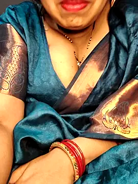 Snapshot of Hot__bhabhi_99 chatting on 06-21-26, 03:53 Hot bhabhi 99 online show from 06-21-26, 03:53