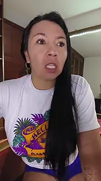 Snapshot of Talia__velvet chatting on 03-25-26, 12:49 Talia velvet online show from 03-25-26, 12:49