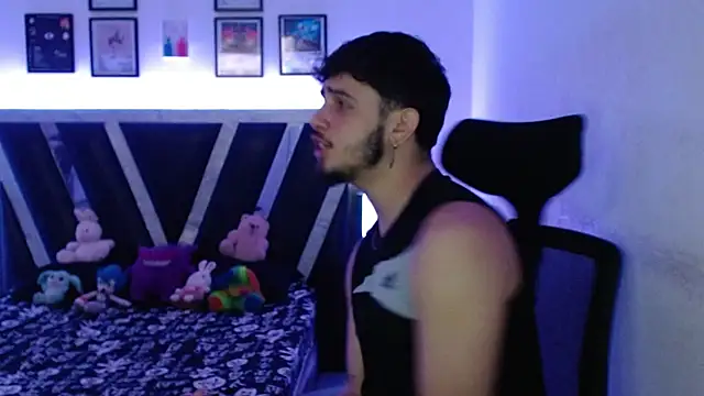 Sebasxxl12 online show from 10-03-25, 04:09