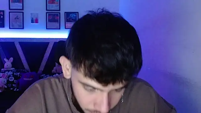 Sebasxxl12 online show from 10-11-25, 01:42