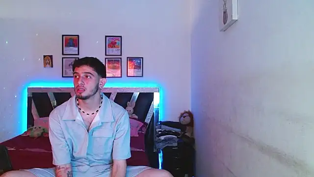 Sebasxxl12 online show from 03-02-26, 07:54