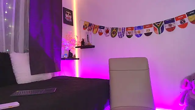 Sussyroxxx online show from 06-28-26, 05:02