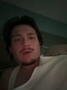 Snapshot of itsthecatchh chatting on 11-04-25, 03:16 itsthecatchh online show from 11-04-25, 03:16