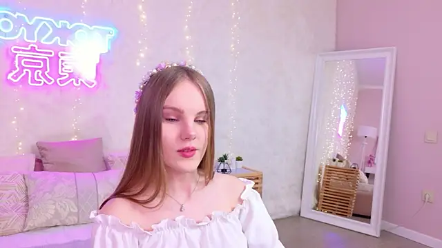 Lili Lohan online show from 05-15-26, 05:03