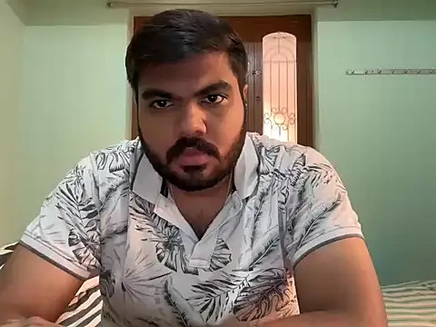 Romeo Sam2 online show from 11-14-25, 05:28