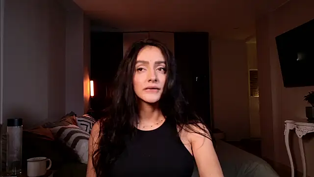 Milana De online show from 11-17-25, 10:59