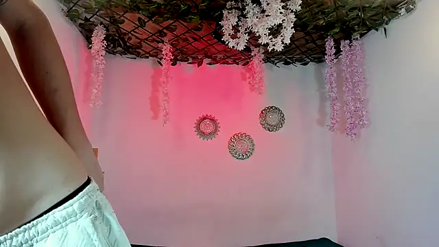 Snapshot of Spicymixxx06 chatting on 03-31-26, 01:07 Spicymixxx06 online show from 03-31-26, 01:07