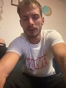 Snapshot of hot97411 chatting on 09-28-25, 01:33 hot97411 online show from 09-28-25, 01:33