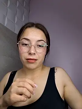 EmmaValencia  online show from 11-13-25, 03:22