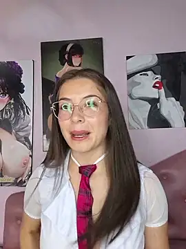 Snapshot of EmmaValencia_ chatting on 04-25-26, 07:22 EmmaValencia online show from 04-25-26, 07:22