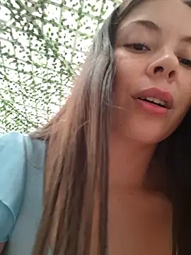 Snapshot of EmmaValencia_ chatting on 05-12-26, 07:55 EmmaValencia online show from 05-12-26, 07:55